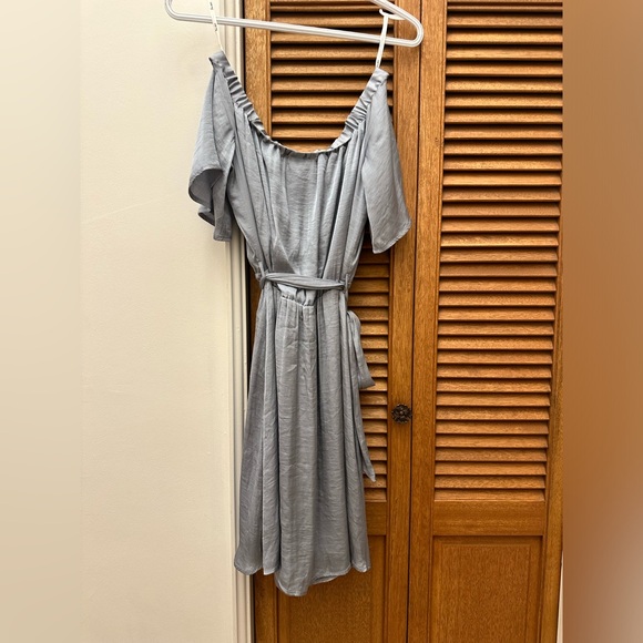 Bardot Off the Shoulder Light blue dress Size Small - Picture 6 of 8